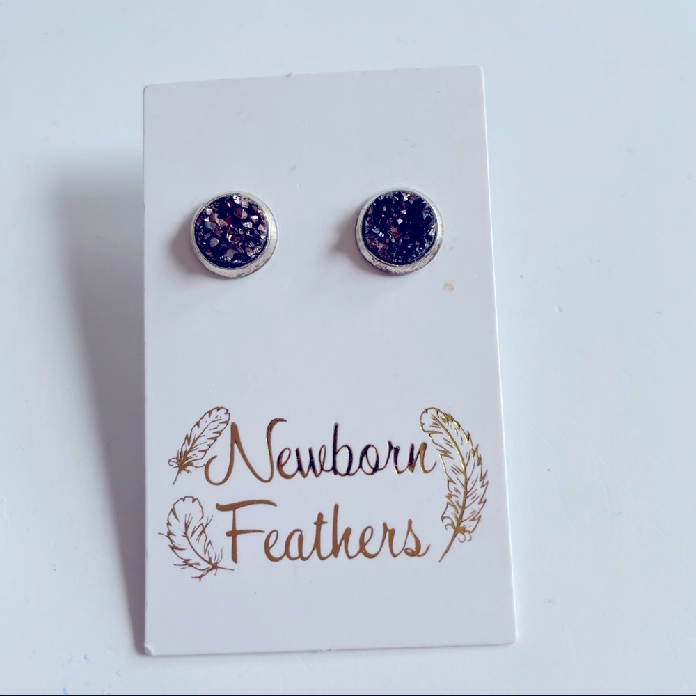 Newborn feathers earrings rose gold & charcoal in a silver setting